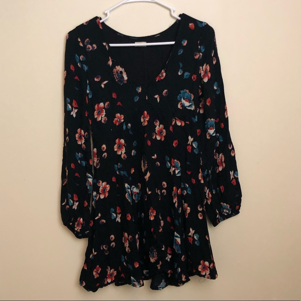 Hollister floral dress (small)